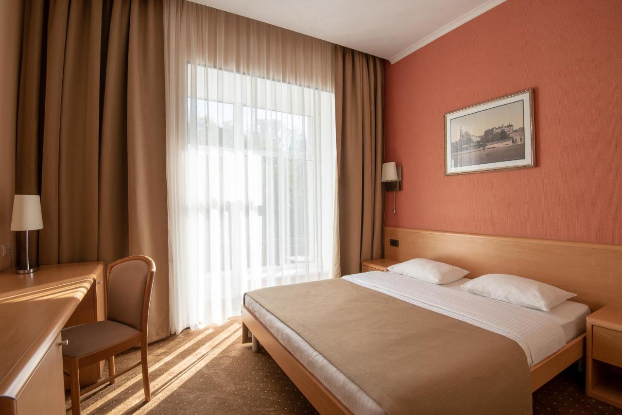 Alexandrovskiy Hotel Odessa Luaran gambar