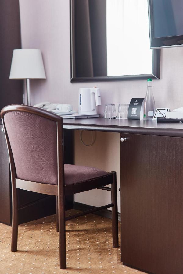 Alexandrovskiy Hotel Odessa Luaran gambar