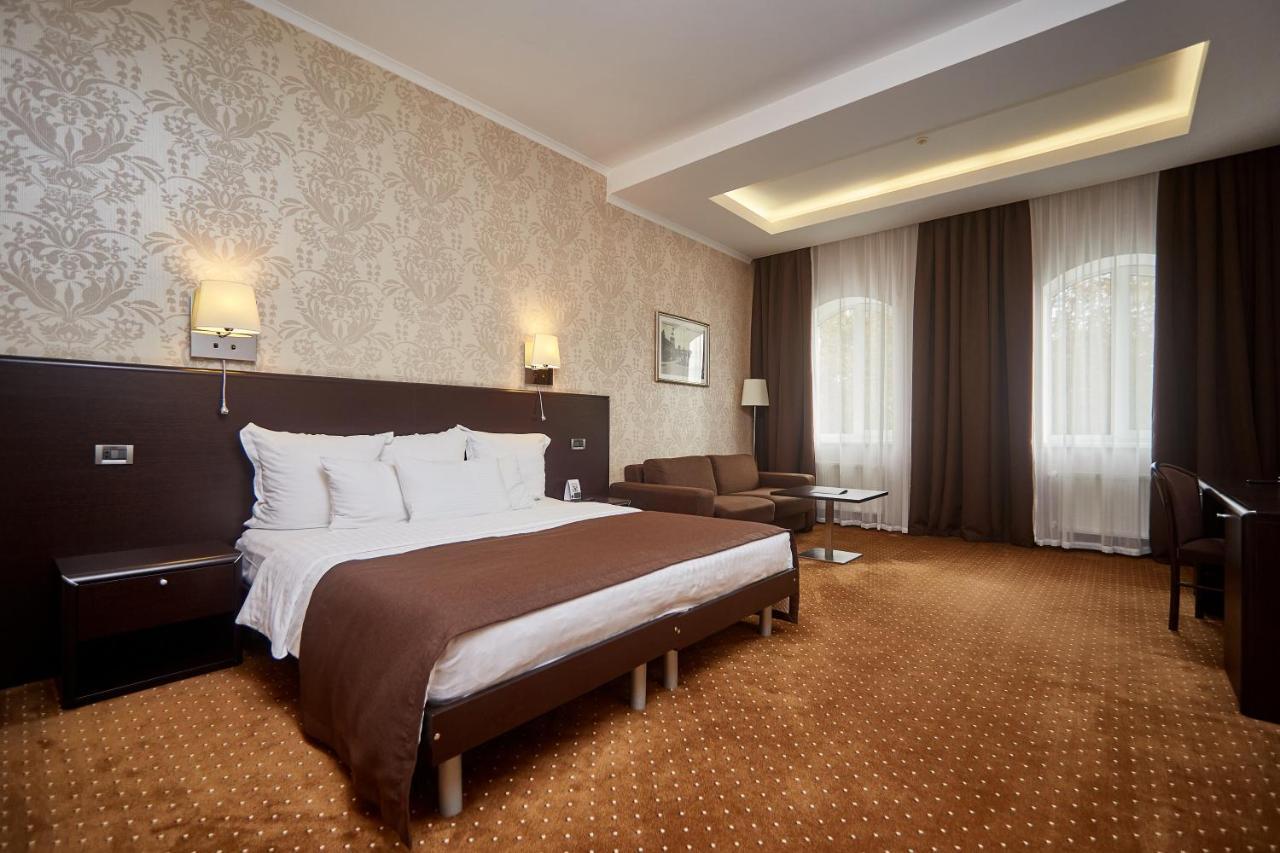 Alexandrovskiy Hotel Odessa Luaran gambar
