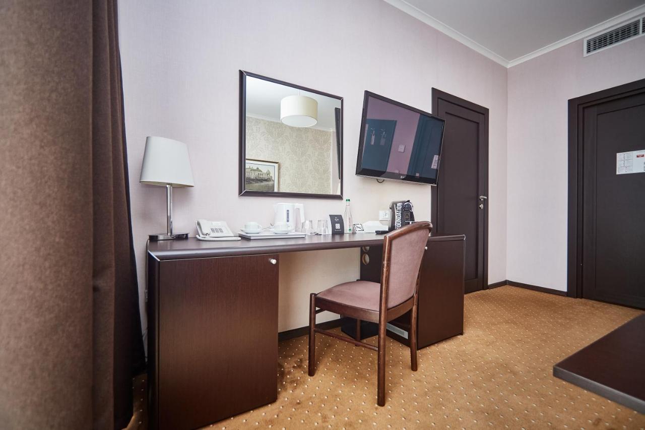 Alexandrovskiy Hotel Odessa Luaran gambar