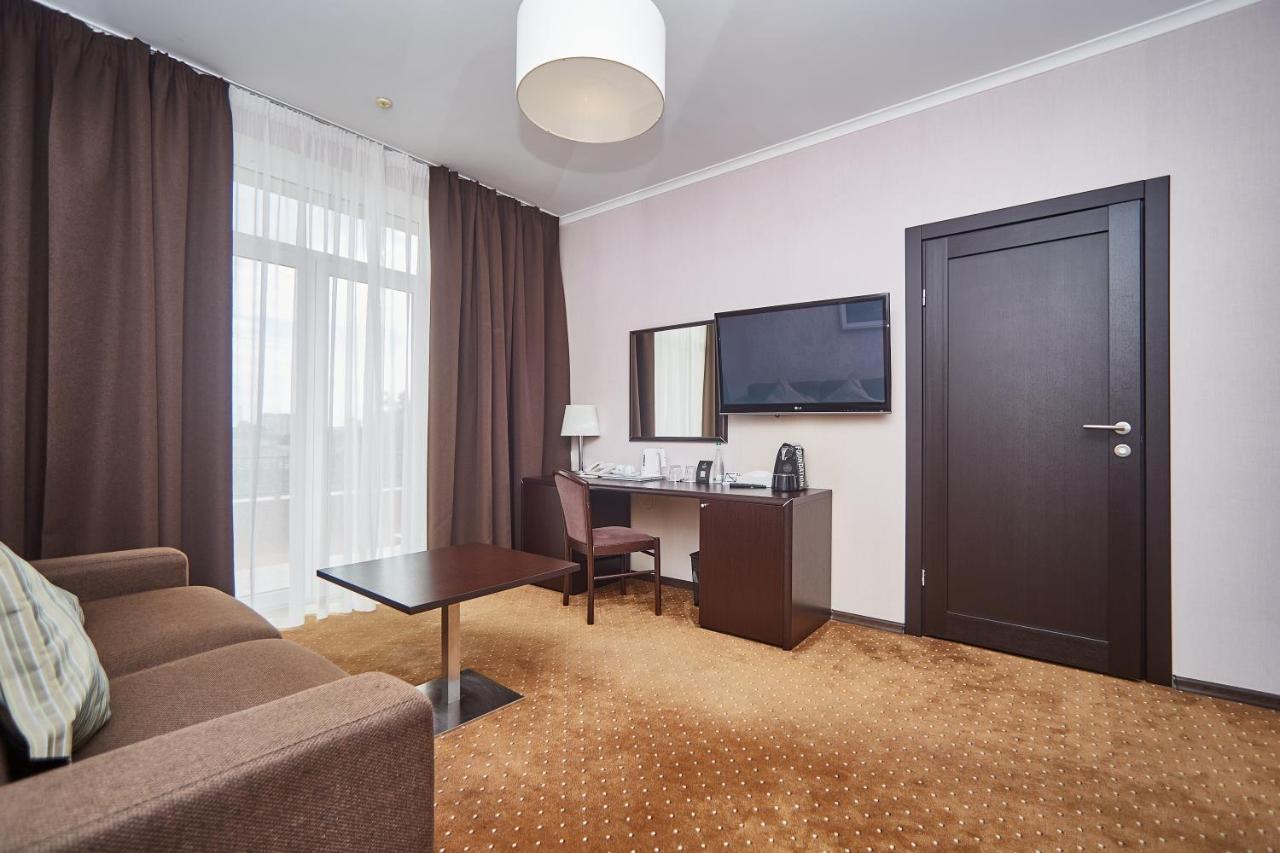 Alexandrovskiy Hotel Odessa Luaran gambar