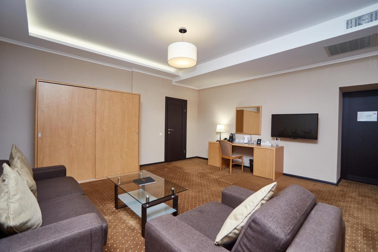 Alexandrovskiy Hotel Odessa Luaran gambar