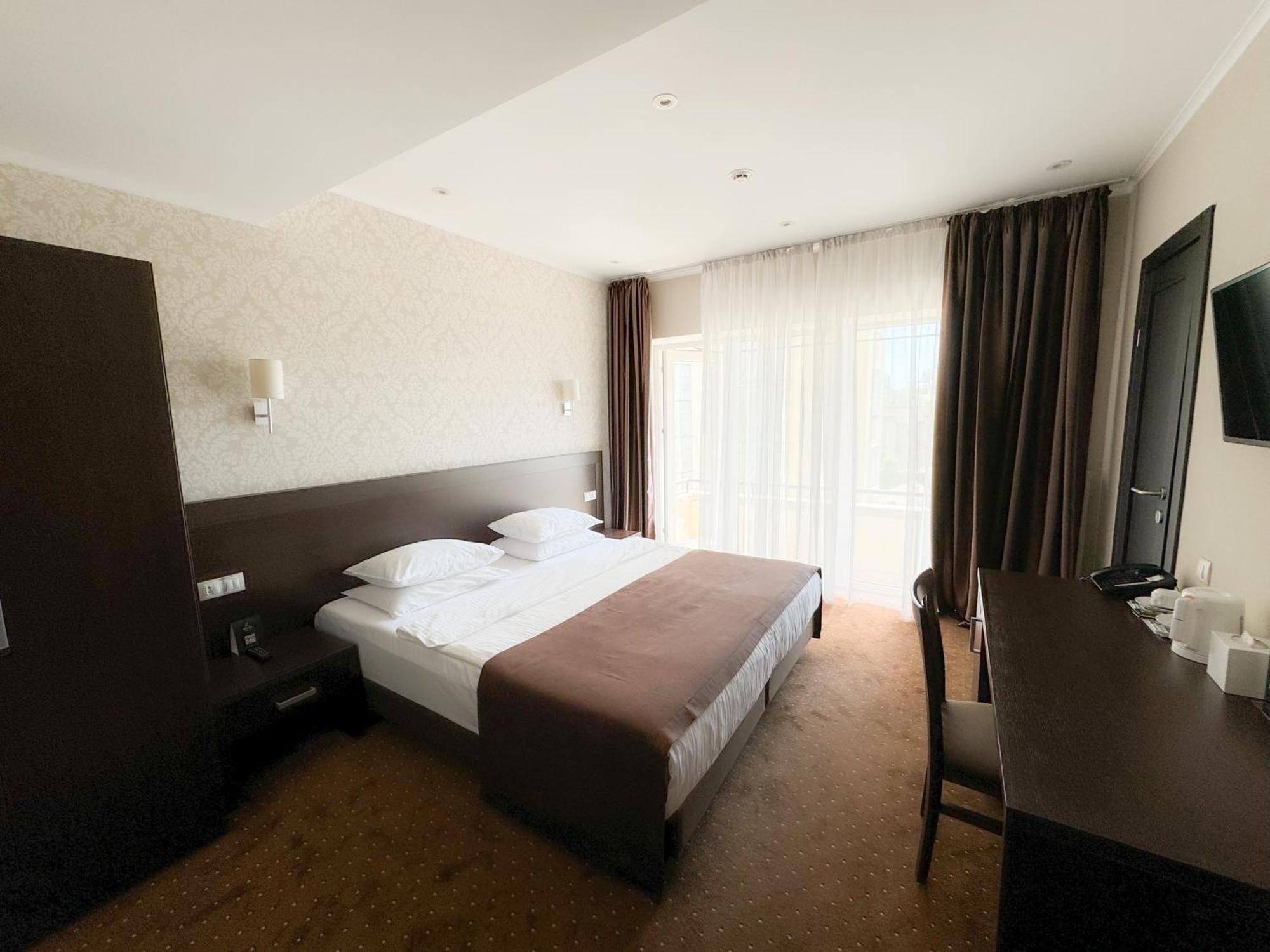 Alexandrovskiy Hotel Odessa Luaran gambar
