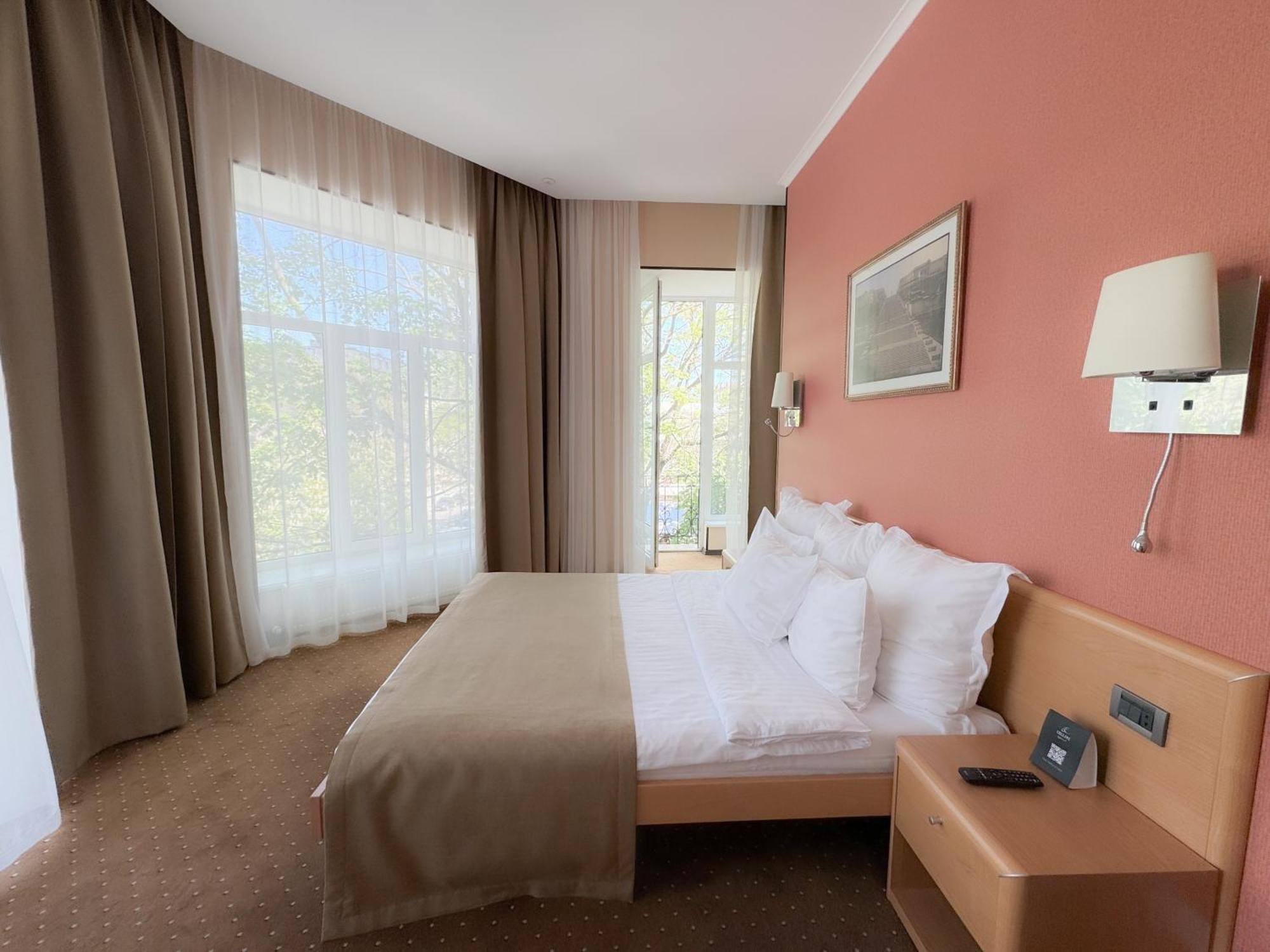 Alexandrovskiy Hotel Odessa Luaran gambar